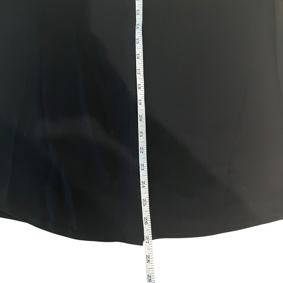 Aritzia Babaton Akira Power Blouse Long Sleeve V-neck Black Size Medium *Flawed* - Picture 8 of 13